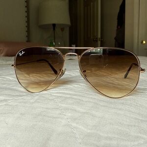 Ray-Ban Aviator Sunglasses with Gold Frame and Brown Lenses